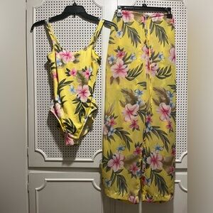 Bundle Sessa swim suit w shear coverup